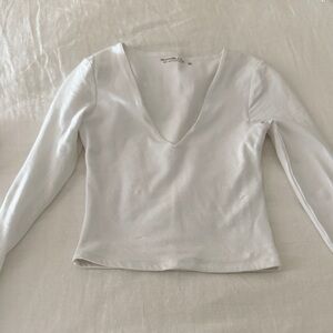Abercrombie & Fitch White V-Neck Long Sleeve